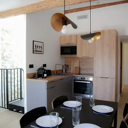 Апартаменты 3p Avec Terrasse Dans La Vieille Антиб