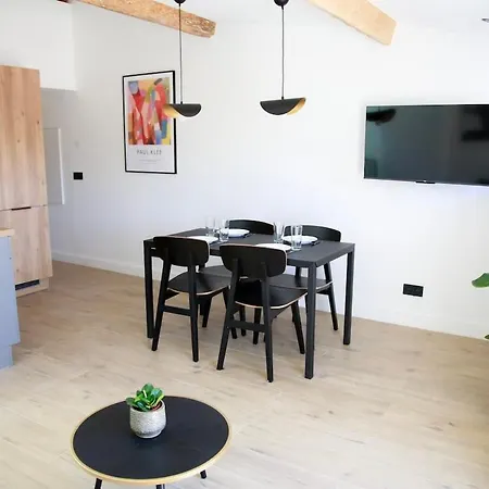 3p Avec Terrasse Dans La Vieille Апартаменты *